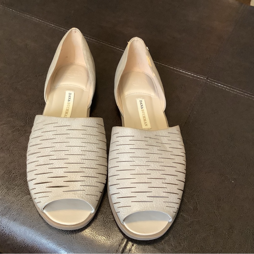 Dana Buchman sandals